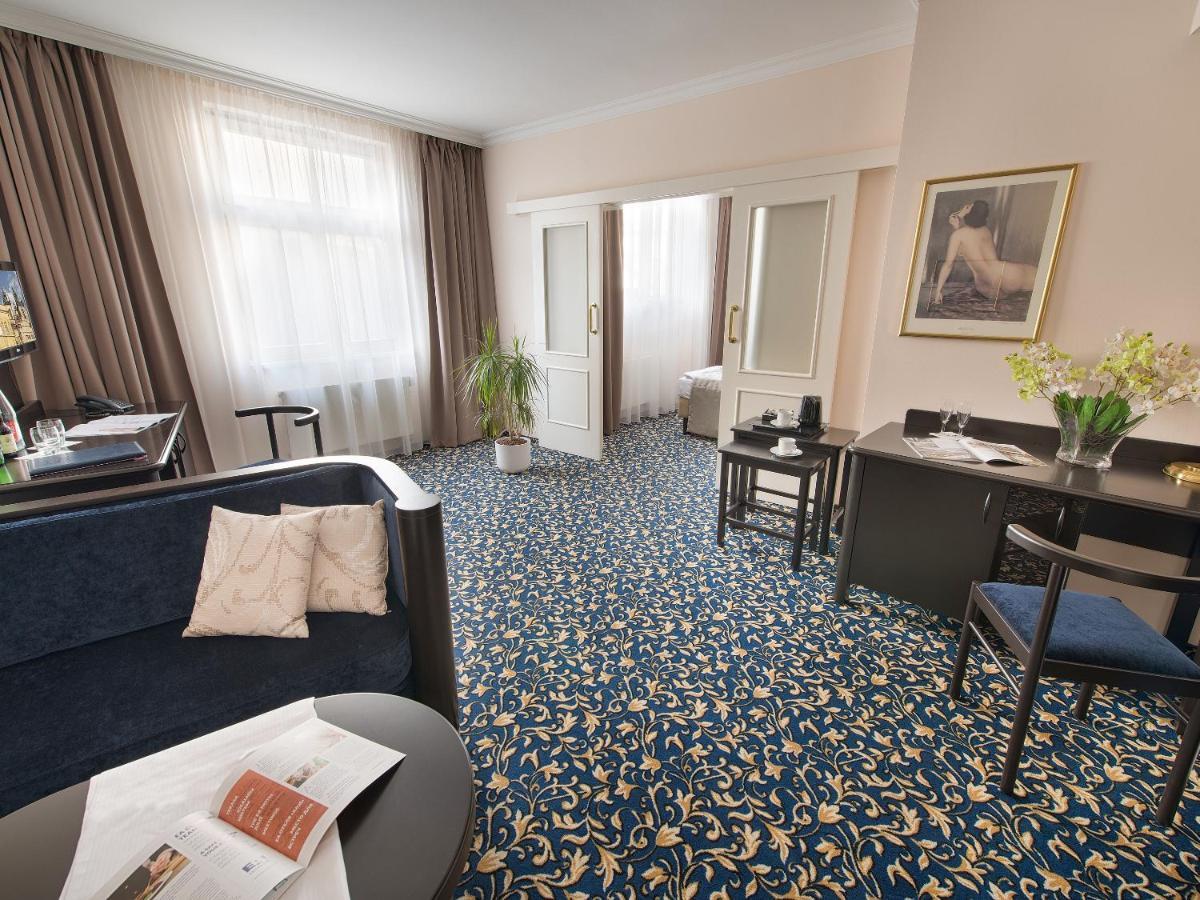 EA Hotel Royal Esprit Praga Exterior foto